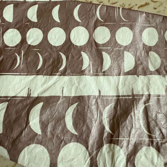 Aloha Collection Kealopiko mini pouch - rose gold moon phase print - Picture 5 of 10